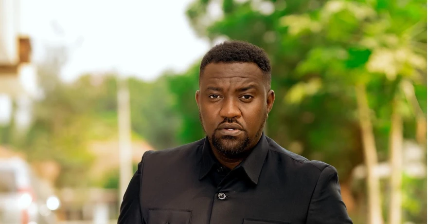 John Dumelo